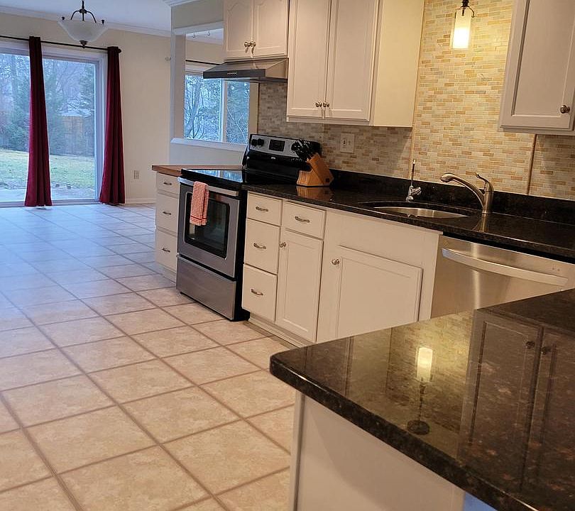 1st image of 608 Topland Dr