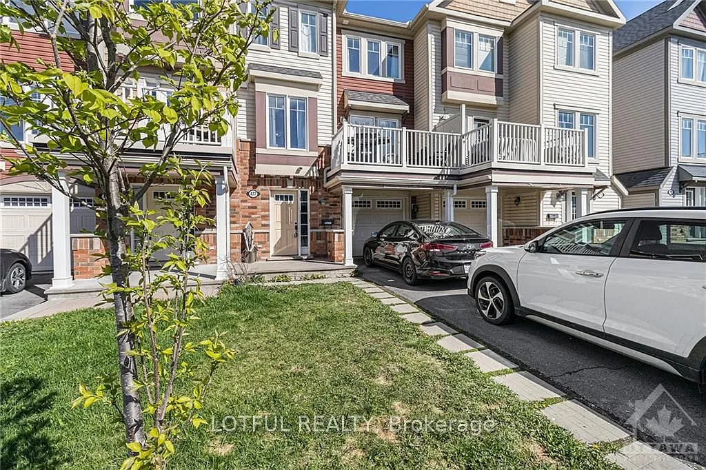 2 bed, $2,350 — Photo 3