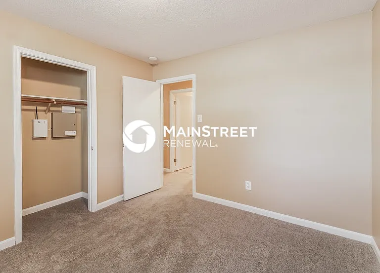 3012 Manchester Dr — Photo 11