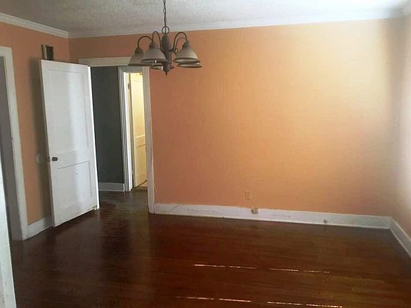 4th image of 1203 Flanagan Dr