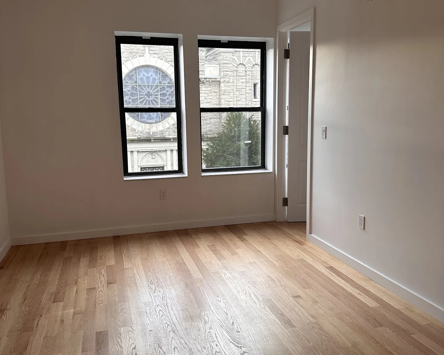 180 Underhill Avenue — Photo 2