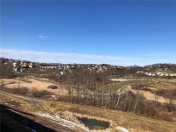 3rd image of 4009 Park View Ct