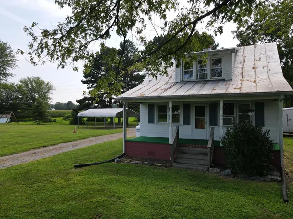 2628 Ridge Rd, Callao, VA 22435