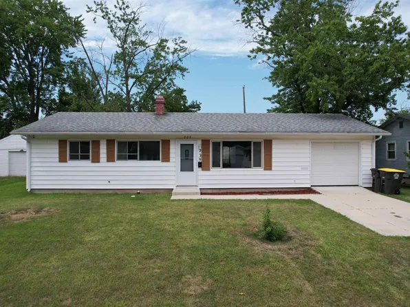 229 Corwin Ln, Fort Wayne, IN 46816