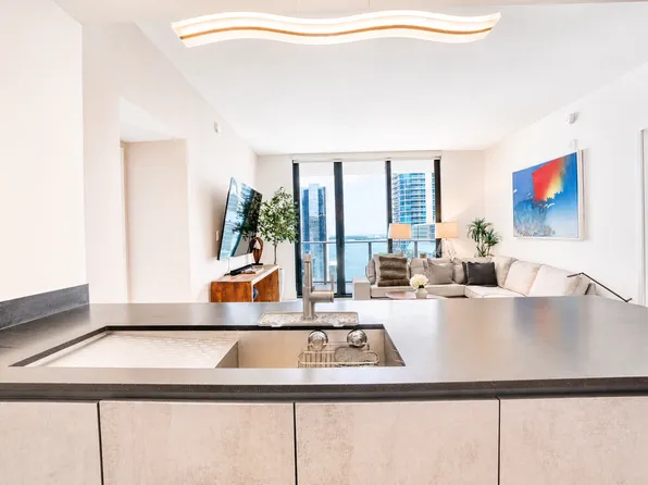 1010 Brickell Ave, Miami, FL