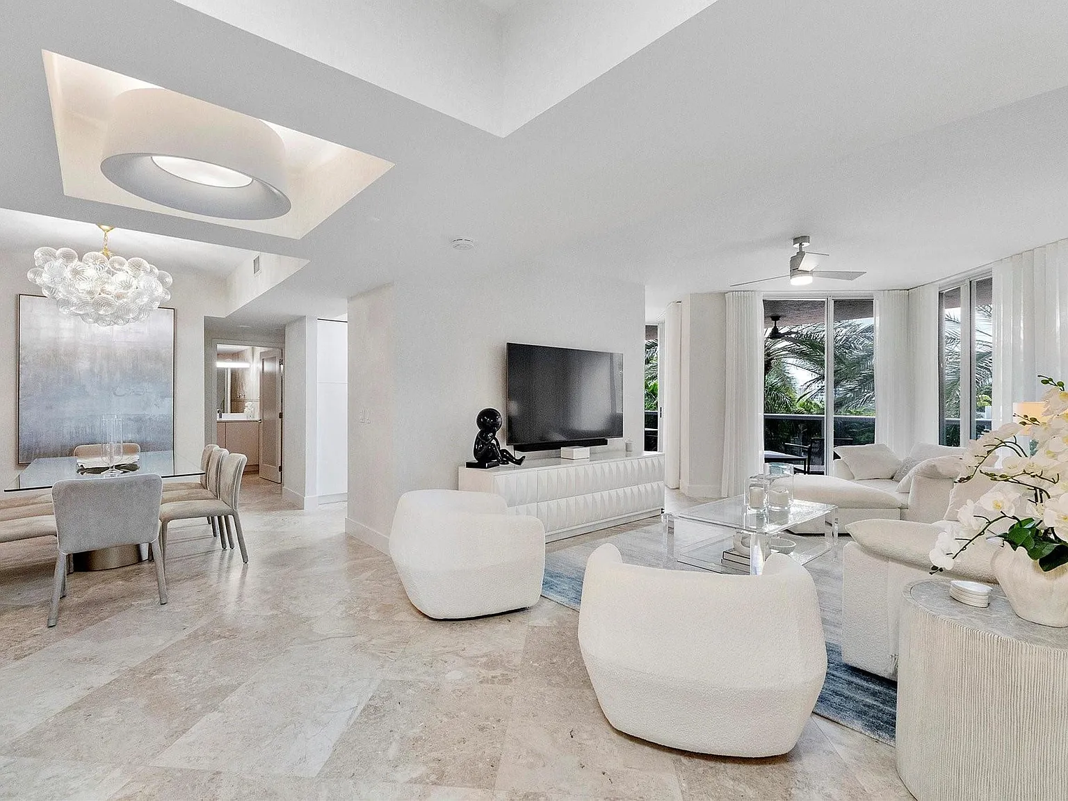 2 bed, 2.0 bath, 1537 sqft, $8,000 — Photo 2