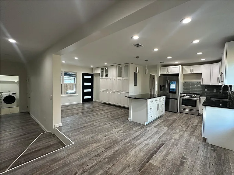 908 Plateau Cir — Photo 8