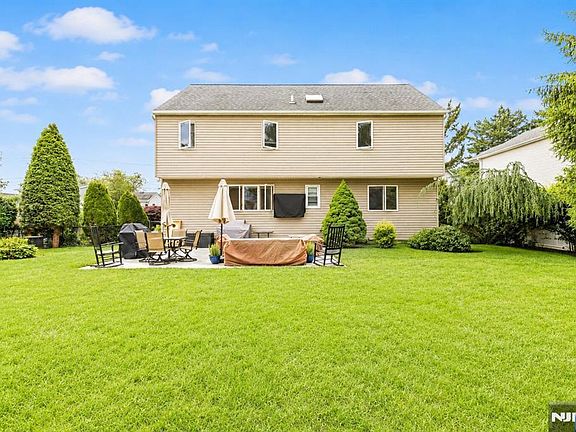 5th image of 71 Prospect Avenue