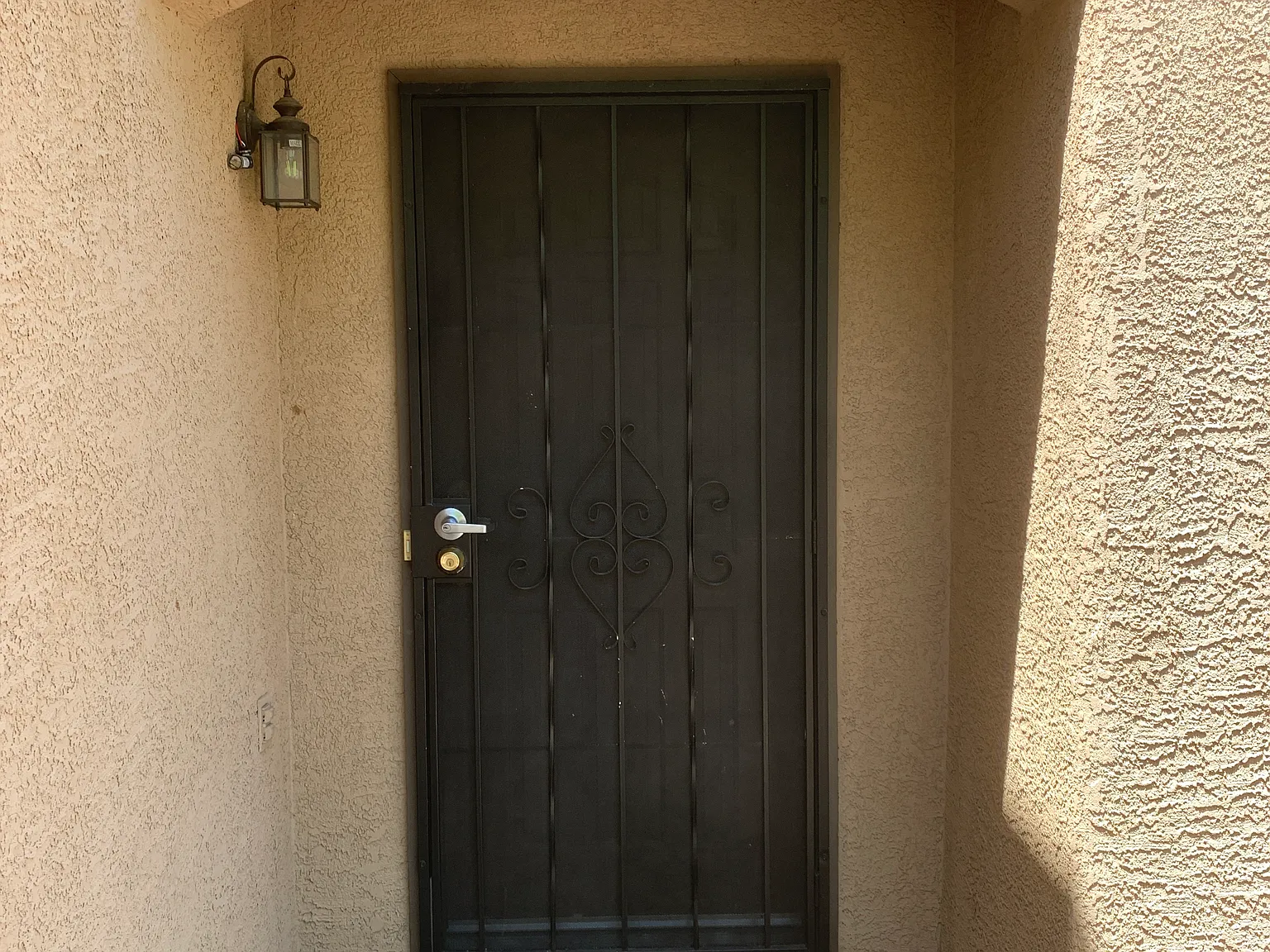 4 bed, 1857 sqft, $2,100 — Photo 1