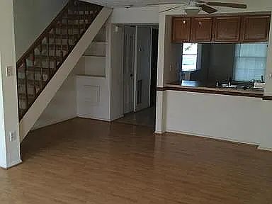 2nd image of 5813 Whitfield Ct