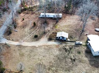 900 Audrey Hardy Rd, Starr, SC 29655