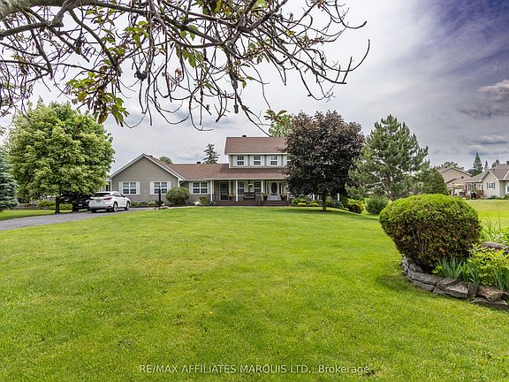 4th image of 12118 Lakeshore Dr