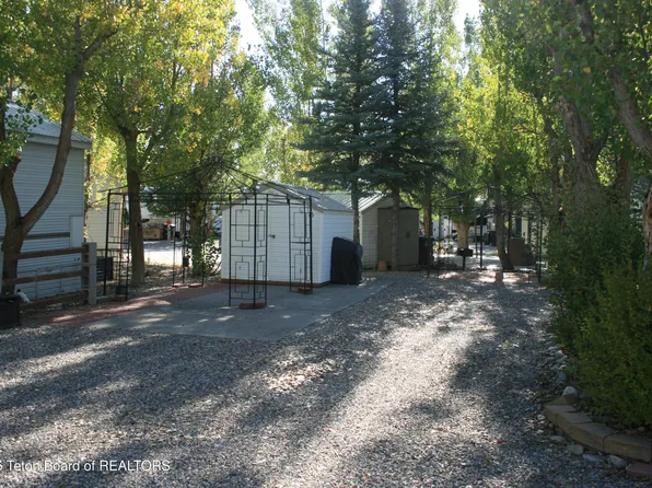 76 Buckboard Dr, Star Valley Ranch, WY 83127