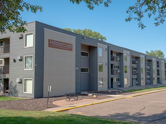 2nd image of 2345 Woodbridge St #352