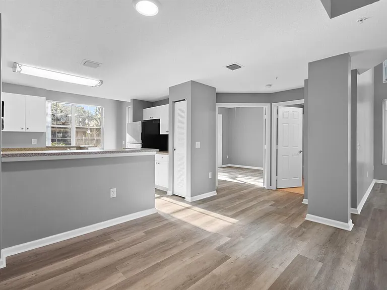 4822 Chancellor Dr #20 — Photo 3