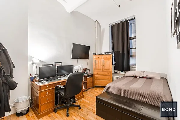 Rented by Bond New York | media 18