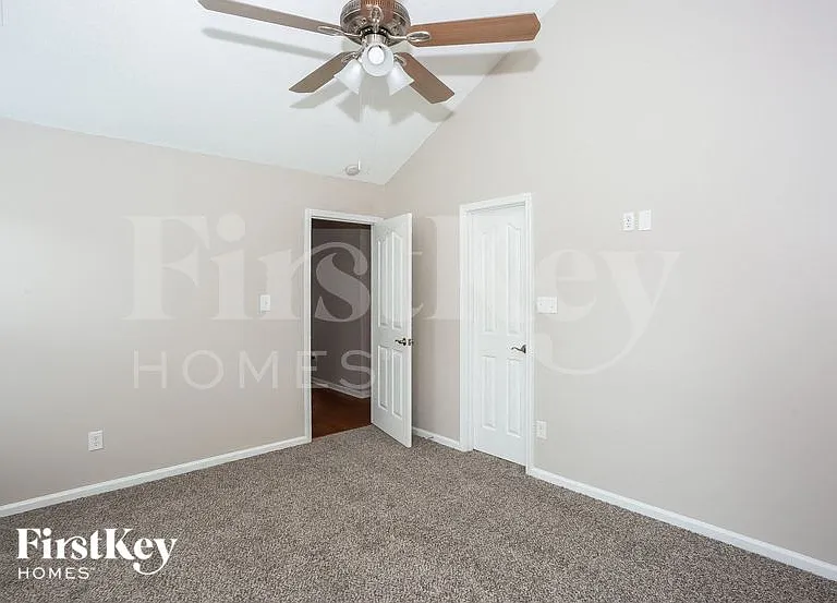 8507 Redstone View Dr — Photo 8