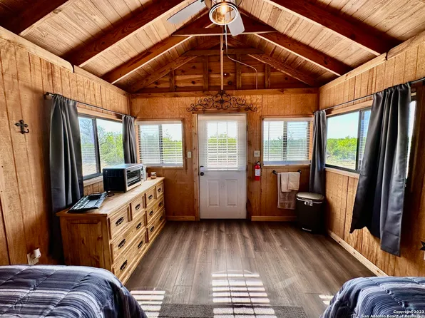 2190 County Road 104, San Diego, TX 78384