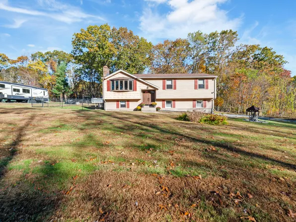 20 Chapman Road, East Hampton, CT 06424
