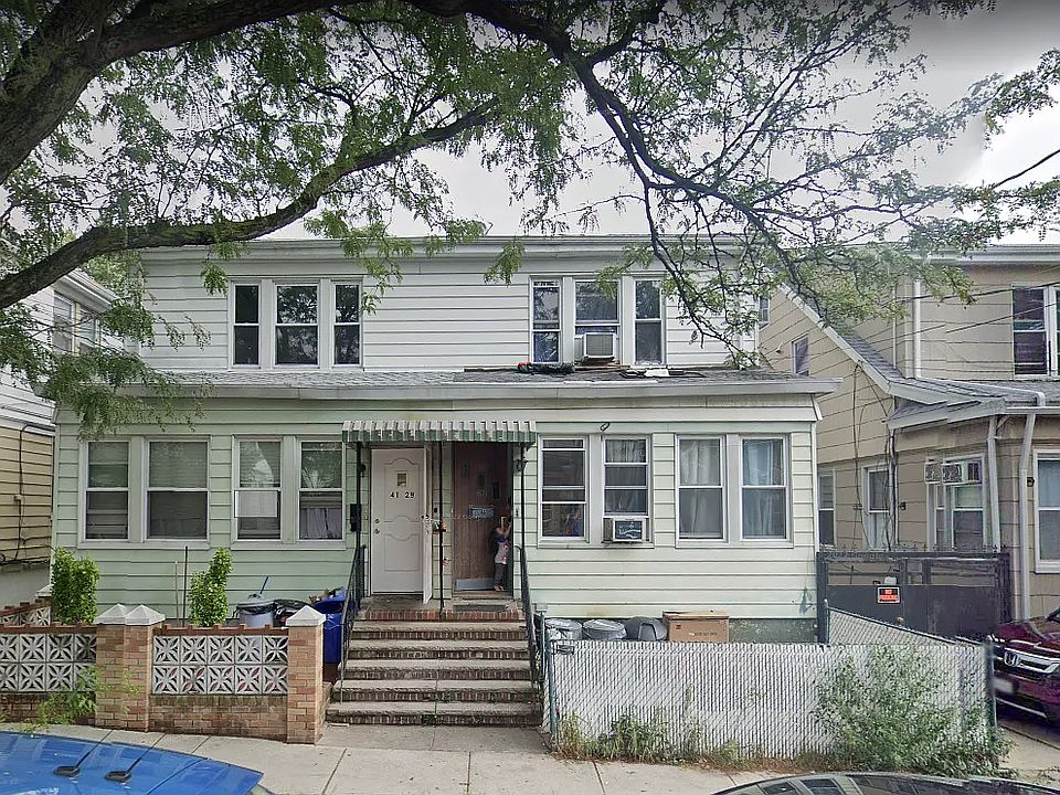 1st image of 4131 95th St