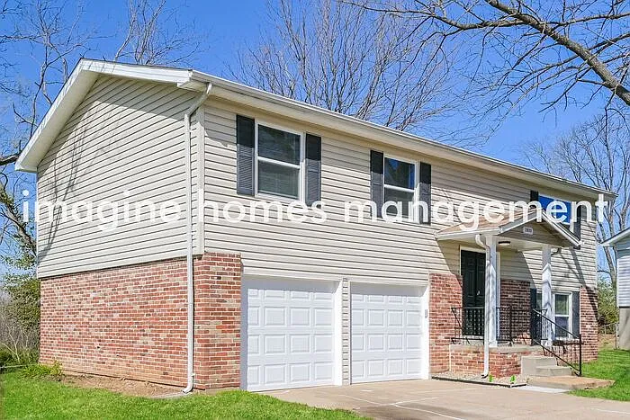 2833 Parc Cheri Ct — Photo 2