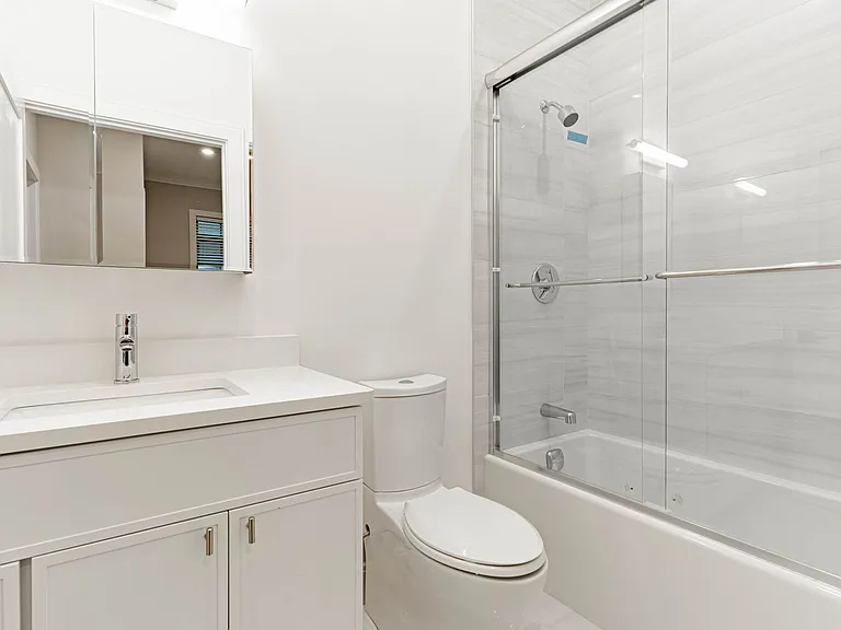 157 Everett St #201 — Photo 14