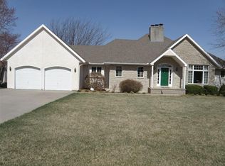 2841 Lakeridge Rd, Emporia, KS 66801