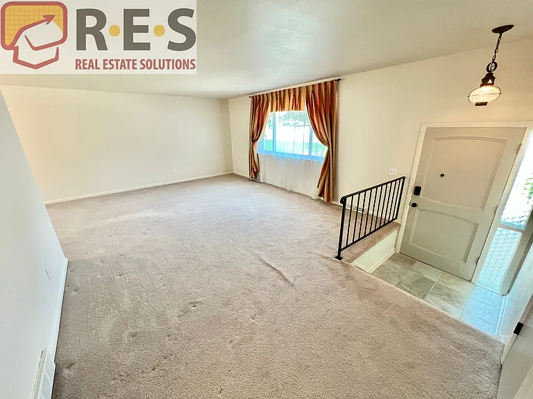 2723 S Otis St — Photo 12