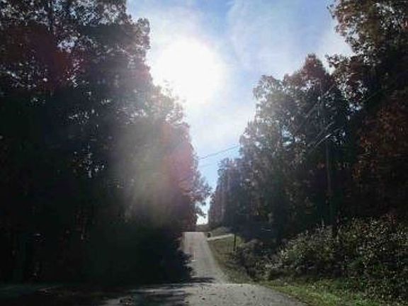 Exterior Neighborhood (street photo)