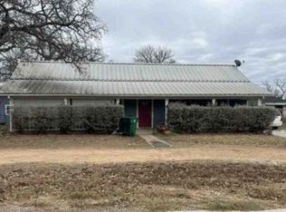 707 Oak Ln, Cottonwood Shores, TX 78657