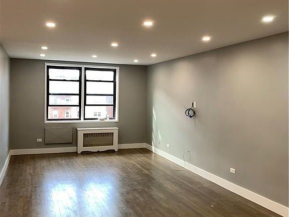 2nd image of 143-40 Roosevelt Ave #7P
