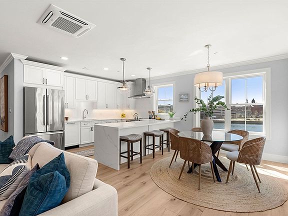 3rd image of 16 Franklin St #1201