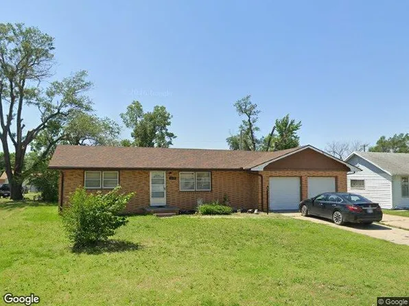 1113 E 9th Ave, Hutchinson, KS 67501