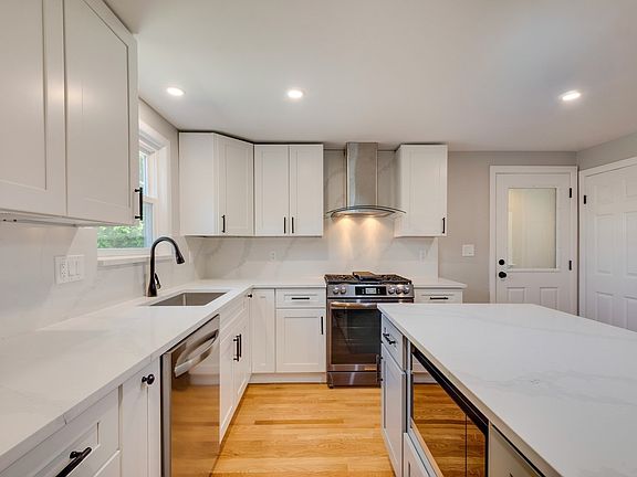 5th image of 36 Lancaster Rd