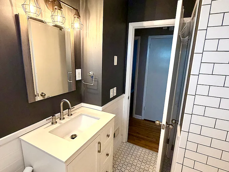 Brand new vanity & faucet