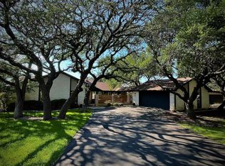 105 Palos Verdes Dr, Lakeway, TX 78734