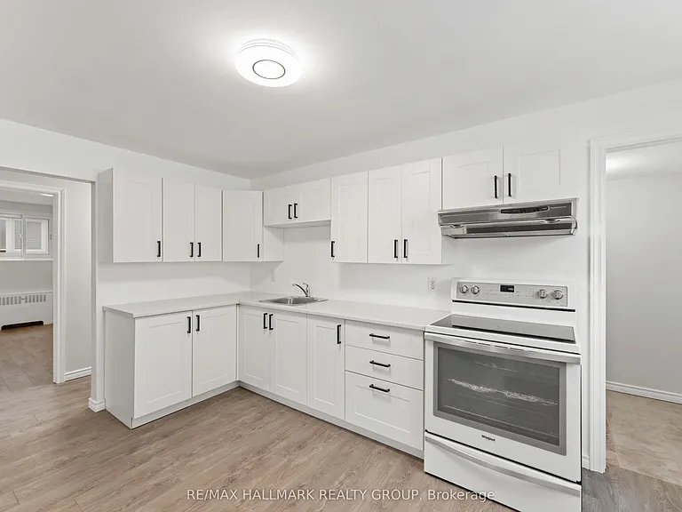 6876 Notre Dame St #B — Photo 16
