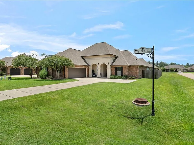 400 Walter Ln — Photo 24