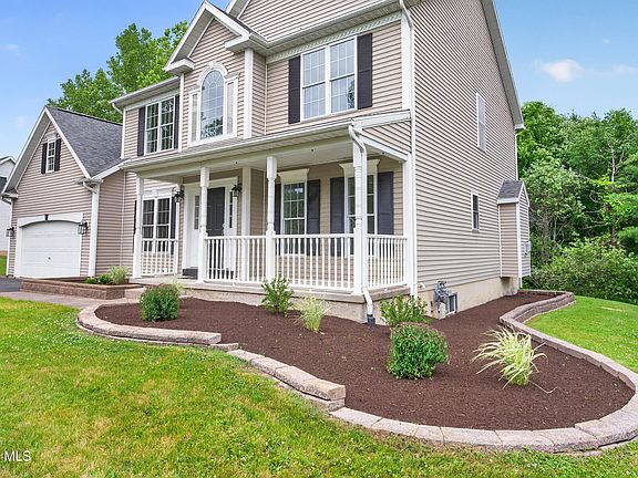 3rd image of 10 Reynolds Court
