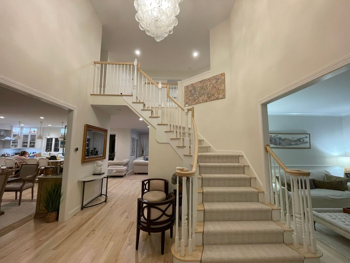  Entry way