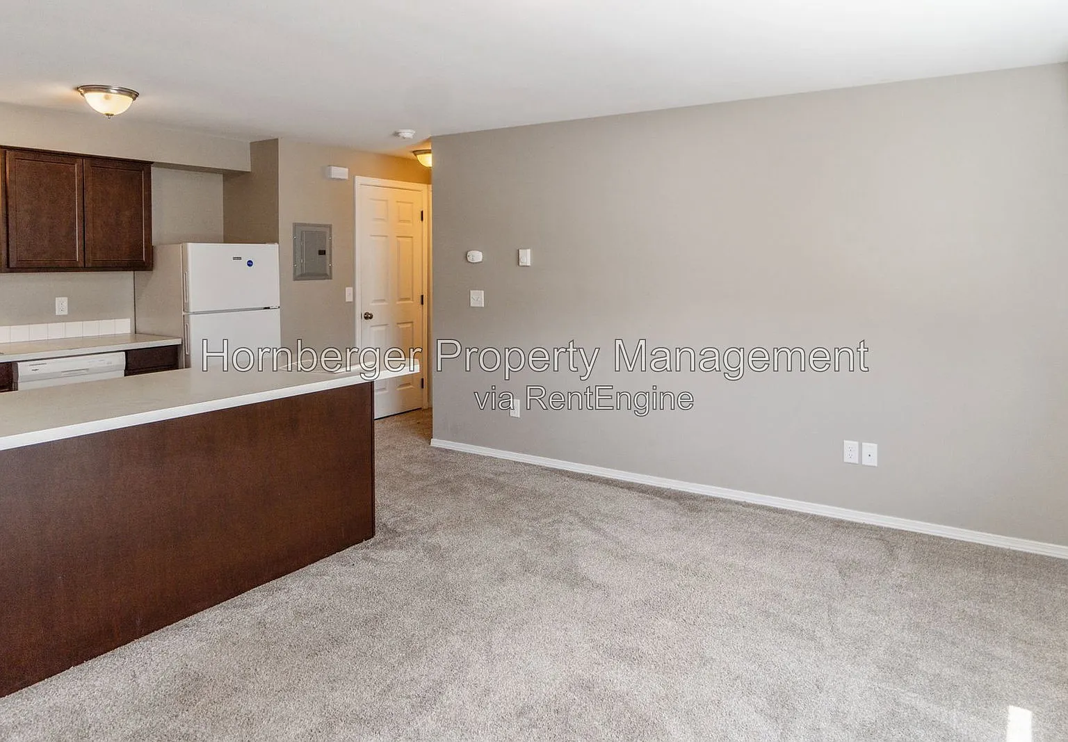 1 bed, 1.0 bath, 700 sqft, $950 — Photo 3