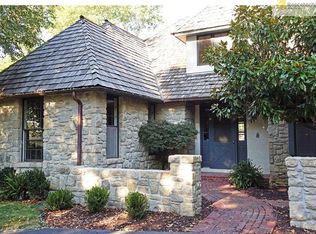 5727 Windsor Dr, Fairway, KS 66205