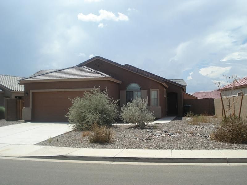 1st image of 2879 N Taylor Ln