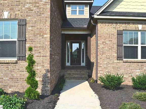 3rd image of 310 Viburnum Ct