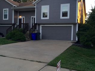 1375 N Ridge Pkwy, Olathe, KS 66061