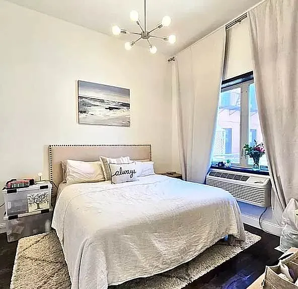 2309 Astoria Blvd #1R — Photo 4