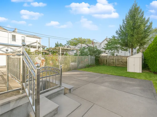 2215 West 6th Street image 27 of 28