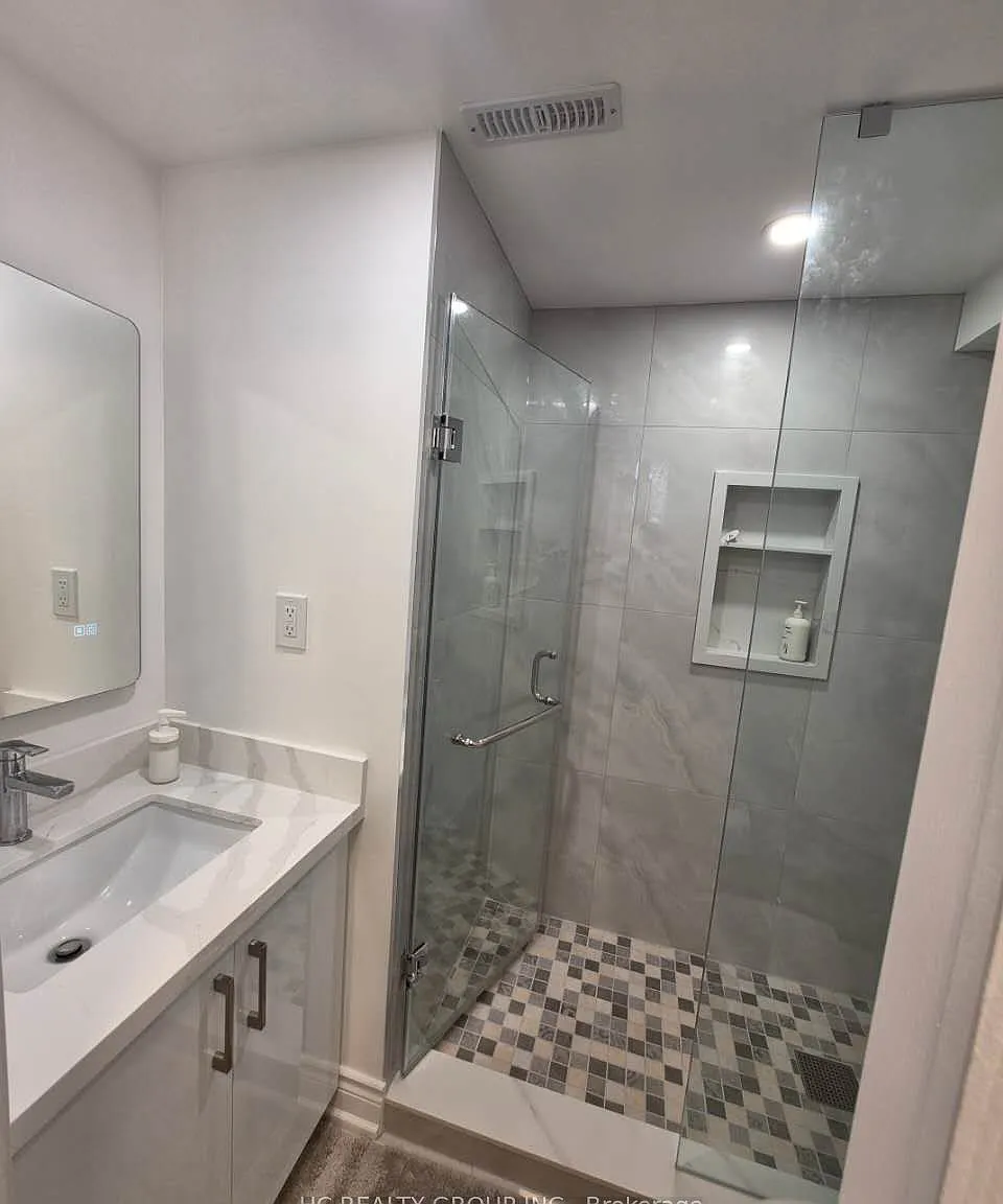 1 bed, $1,300 — Photo 4