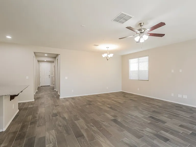 4150 W Ardmore Rd — Photo 3