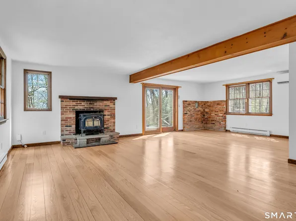 94 Quonnipaug Hill Road, Guilford, CT 06437
